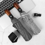 Automatic Wooden Handle Check Umbrella for Men