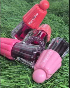 Bold Coverage Lip Tint Multicolor 30g