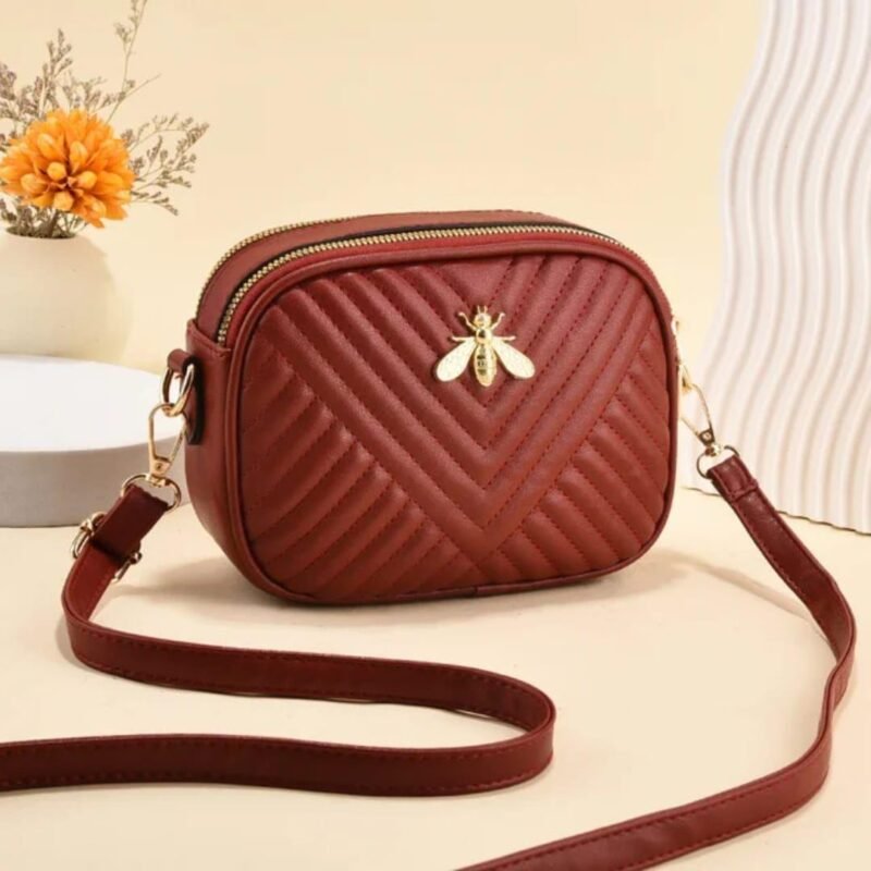 Chic White Girl's Crossbody Bag - 1 Pc with Textured Design Chic White Girl's Crossbody Bag - 1 Pc with Textured Design