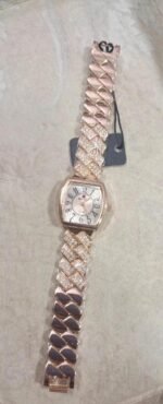 Women Rose Gold Diamond Watch Stylish Fashion